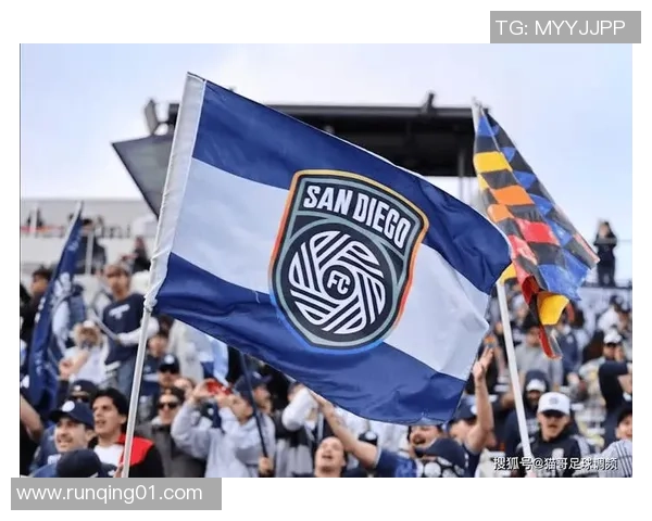 足球明星之间的冲突事件揭秘:从场内争执到场外纷争的背后故事